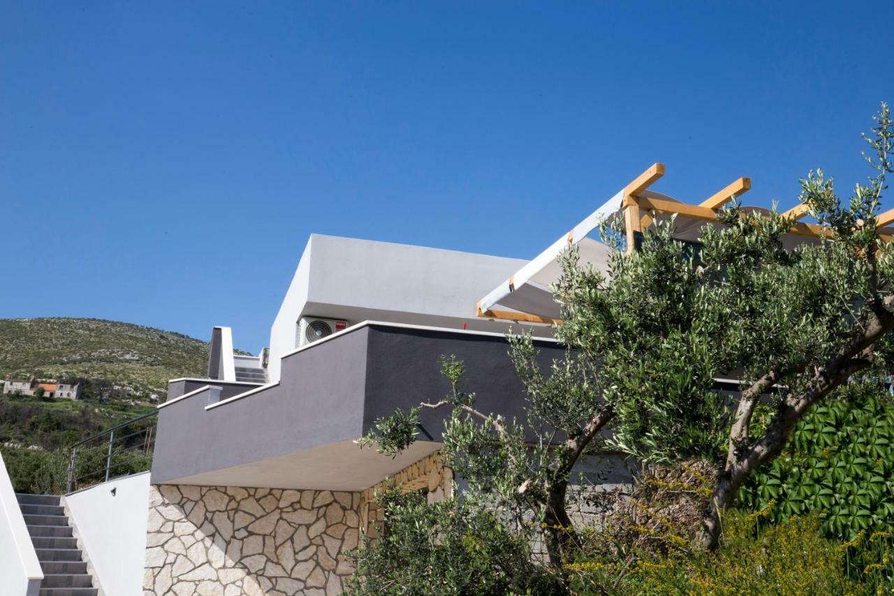 Holiday House M&A&K With Swimming Pool Kaštel Štafilić Eksteriør billede
